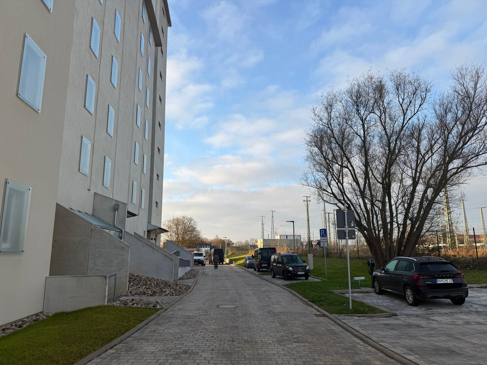 3771411a 8c06 47d0 a2e3 2668766a67ea